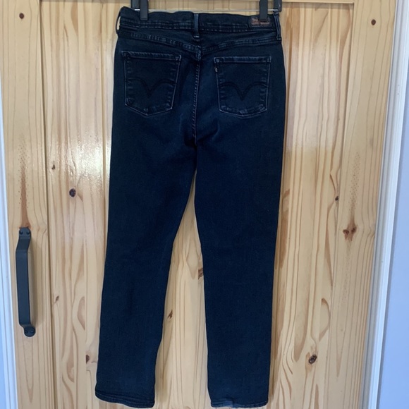 Levis Women’s Perfectly Slimming Skinny Leg Dark Blue Denim Jean. Size 31‎ (635) - Picture 2 of 16